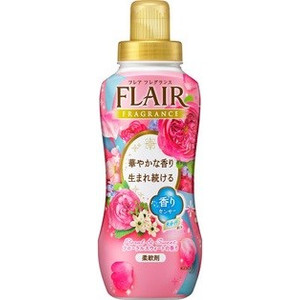 Кондиционер для белья с антибактериальным эффектом KAO Flair Fragrance сладкий цветочный аромат, бутылка 570 мл