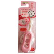 Зубная щетка SARAYA arau baby для чистки зубов малышей до 3-х лет, 1 шт.