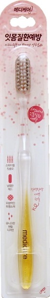 Зубная щетка MEDICARE Gum care toothbrush для бережного очищения и массажа зубов и десен (средне-жесткая щетина), 1 шт.