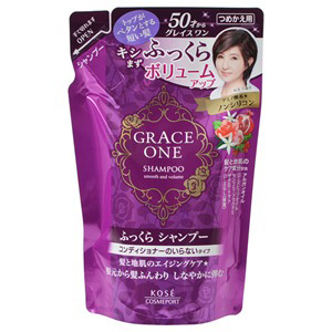 Шампунь для волос Объем и гладкость после 50 лет KOSE COSMEPORT Grace One без силикона, с ароматом роз и фруктов, запасной блок 330 мл