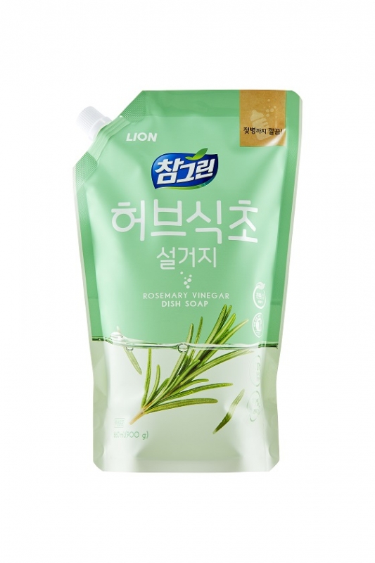 Концентрированное средство для мытья детской посуды LION Chamgreen Розмарин, мягкая упаковка, 860 м