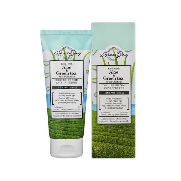 Освежающая гипоаллергенная пенка GRACE DAY для умывания с экстрактом алоэ и зеленым чаем, для все типов кожи, 100 мл